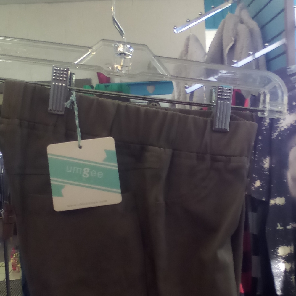 Pants - Picture 3 of 4